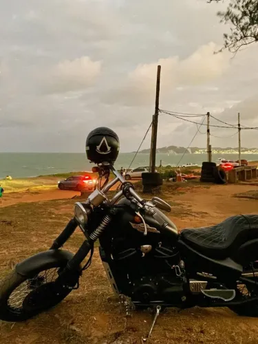 Shadow 600
