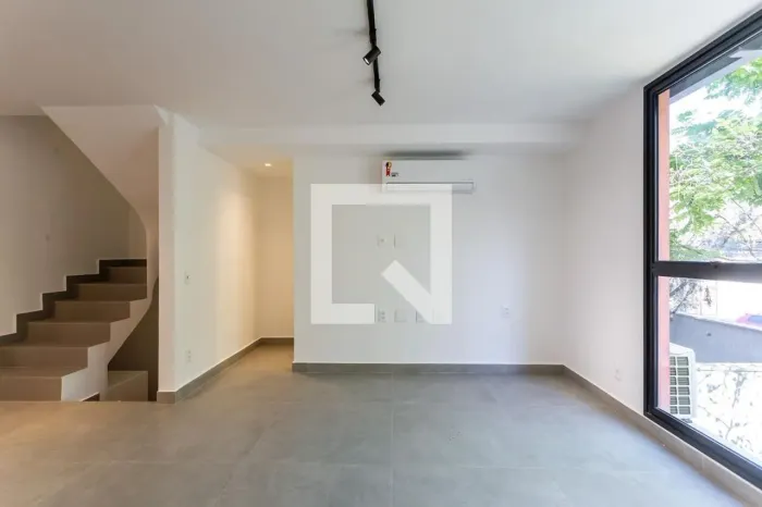 Casa à Venda - Vila Madalena, 3 Quartos, 225 m2