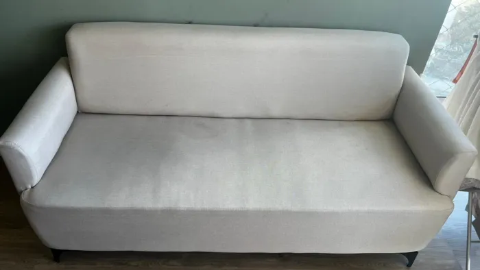 Sofá Living 3 lugares Bege Tecido em Linho