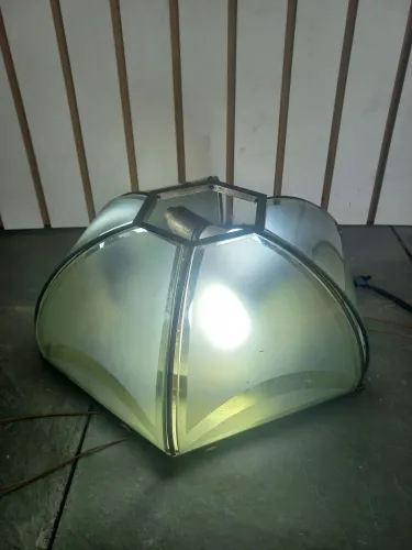 Lustre antigo anos 60 em latão vidro curvado fata 1 vidro