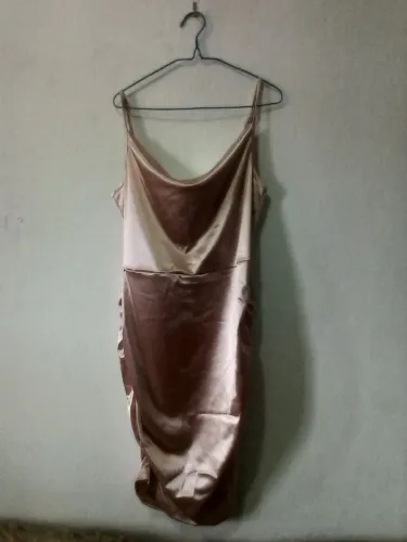 Vestido bege pra festa 