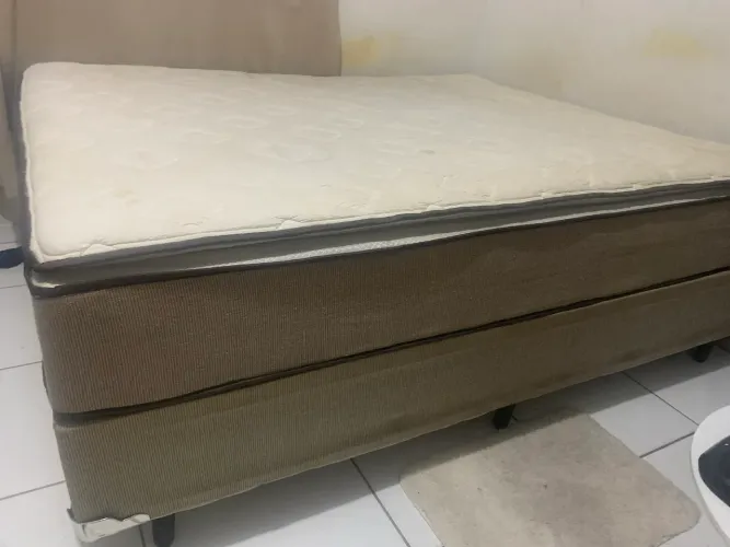 Cama Queen