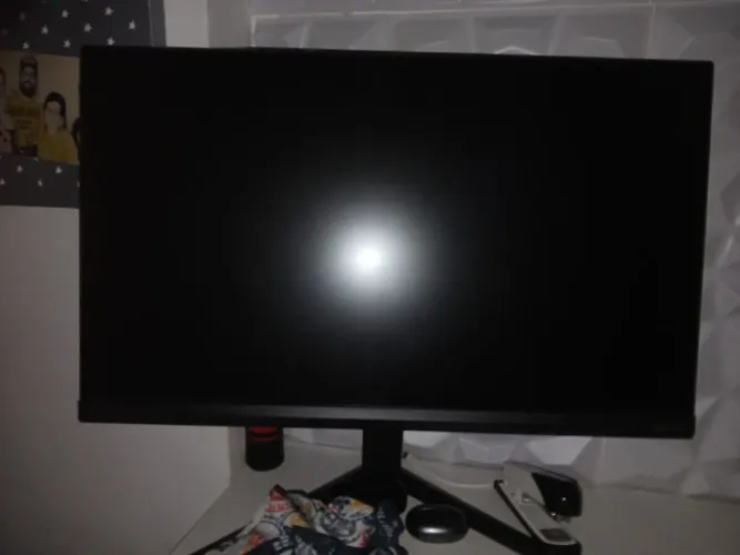 Monitor evnia 180hz com caixa em excelente estado 