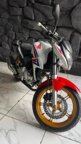 CB 300R TRICOLOR 