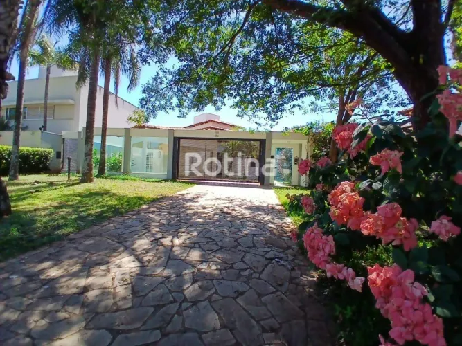 Casa para alugar, 3 quartos, Jardim Karaíba - Uberlândia/MG - Rotina Imobiliária