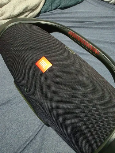 Caixa de som jbl