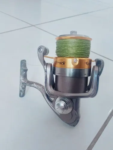 Molinete para pesca Moonstruck 6000