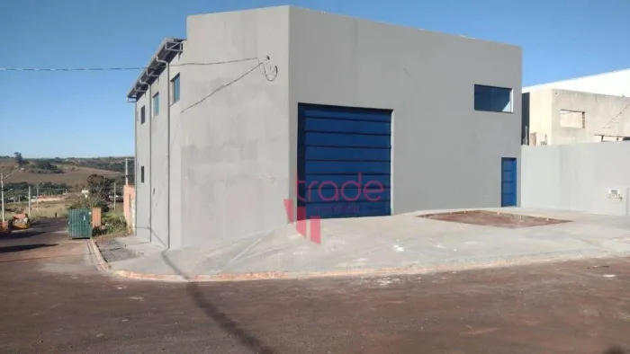 Galpão Comercial para Alugar no Bairro Belvedere Residencial em Ribeirão Preto com Portão