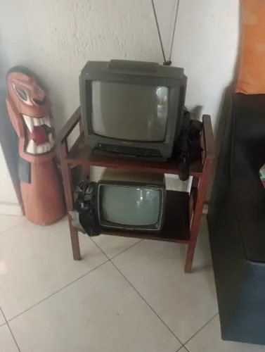 tvs 14 polegadas de tubo 200,00 reais cada