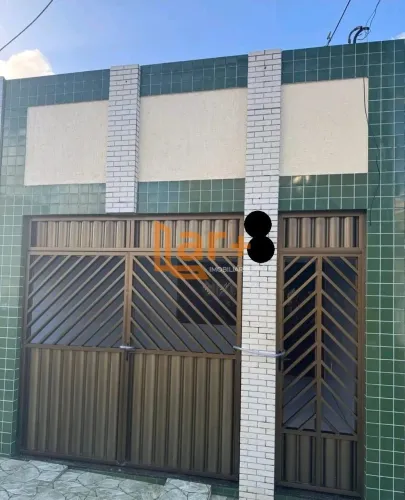 Linda casa com 3 quartos, sendo um suíte no Bairro Santo Antônio.