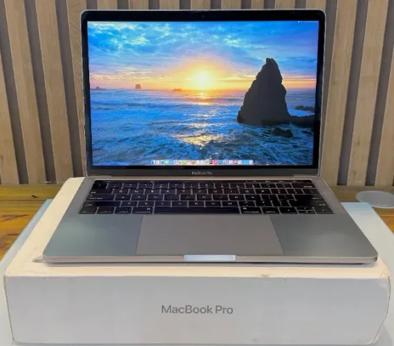 MacBook PRO A1989 2019 Touch Bar I5 2.4 Ssd 512 Com Caixa