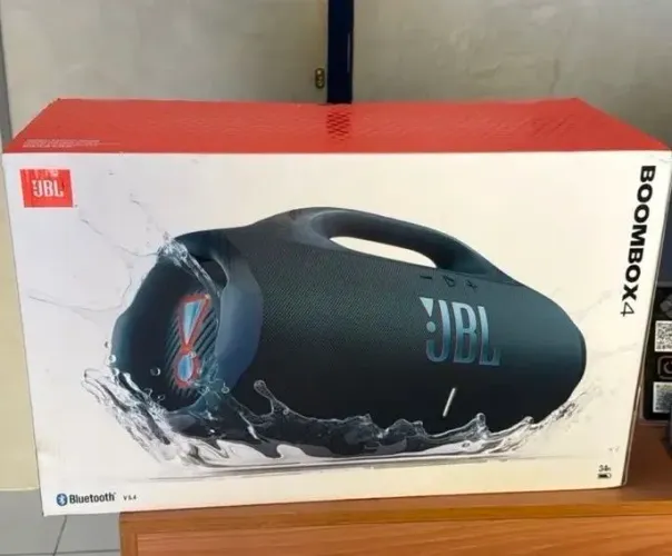 Bombox 4