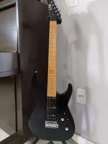 Guitarra LTD M-53 by ESP 
