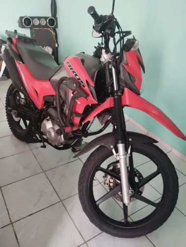 Moto muito boa e de procedência