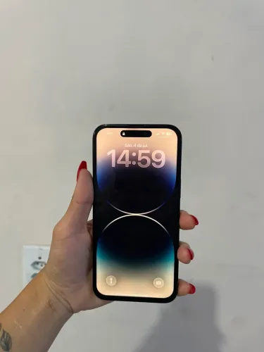 iPhone 14 Pro Max com 7 capinhas de brinde e nota fiscal da Vivo