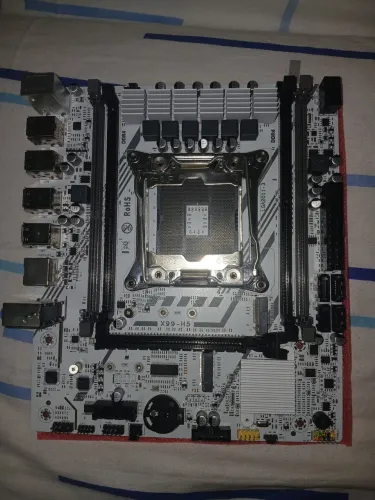 Placa-mãe QIYIDA X99 H5 LGA 2011-3