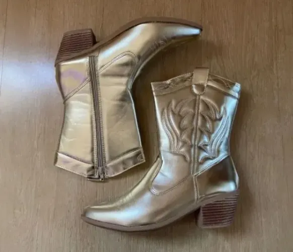 Bota feminina, western, dourada