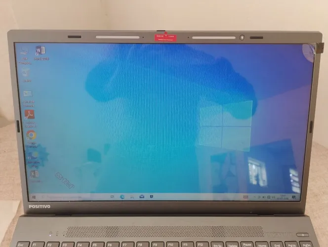 Vendo Notebook positivo de 4 GB de ram e HD interno de 500 GB