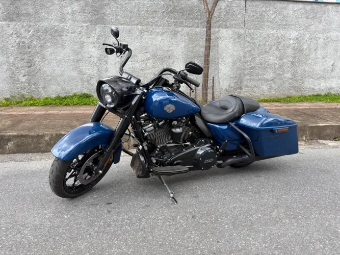 Harley Davidson Road King 2023