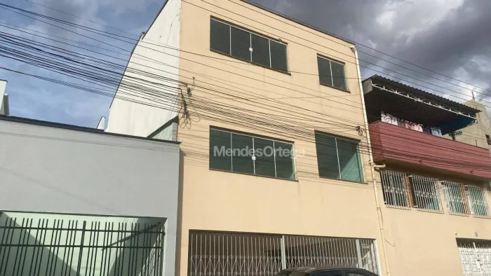 Casa com 1 dormitório para alugar, 90 m² por R$ 1.800,00/mês - Vila Adélia - Sorocaba/SP