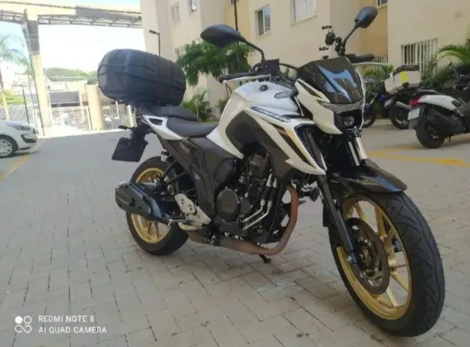 FZ25 Impecável 