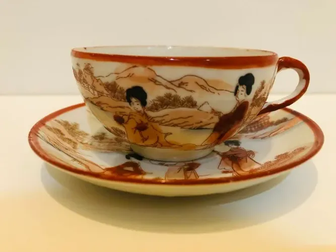 Xicara De Chá Com Pires Porcelana Chinesa Casca De Ovo Vintage