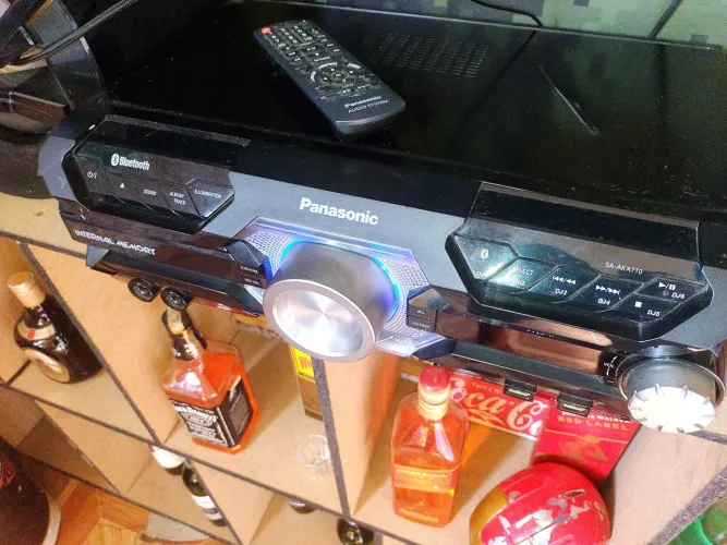 Aparelho de som PANASONIC 1.800 wts de potência