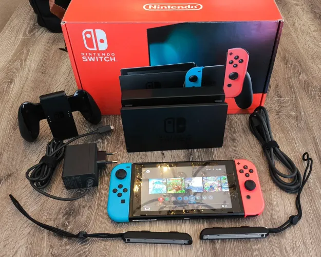 NINTENDO SWITCH V2 DESBLOQUEADO COM CARTÃO 512GB CHEIO DE JOGOS