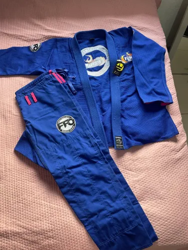 Kimono Jiu Jitsu Feminino A1 NOVO
