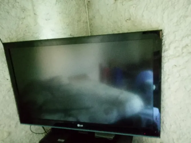 TV LG 42 polegadas não é smart 