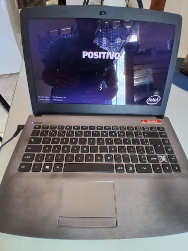 Notebook positivo i3 8 gigas