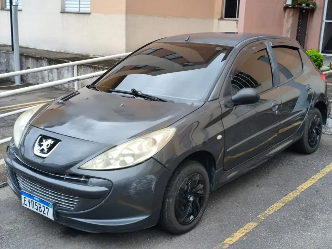 Peugeot 207 XR 1.4 Flex 8V 5P 2012
