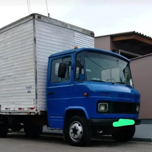 VENDO MERCEDES 608