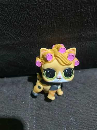 Pet lol surprise gato cachinhos 