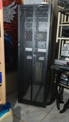 Rack para servidor 