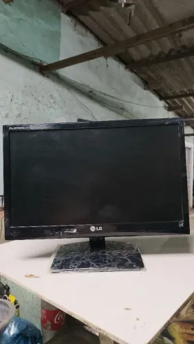 Monitor LG 20 polegadas entrada de vídeo VGA