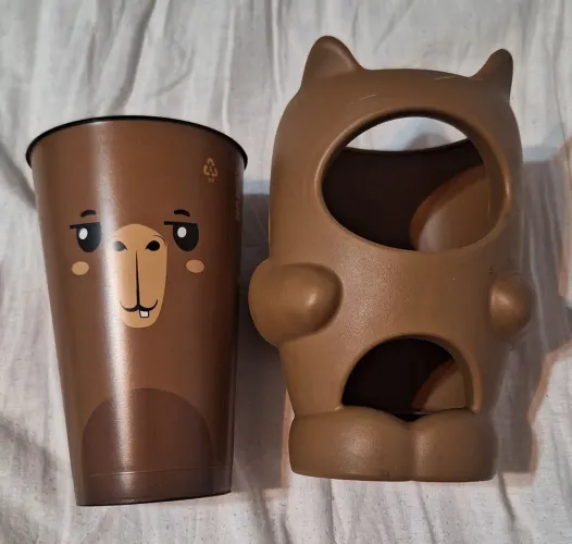 Copo Capivara com suporte - Habib's
