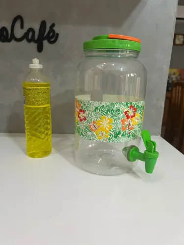 ? VENDO - SUQUEIRA / FRASQUEIRA  DE PLASTICO 3,6L ?