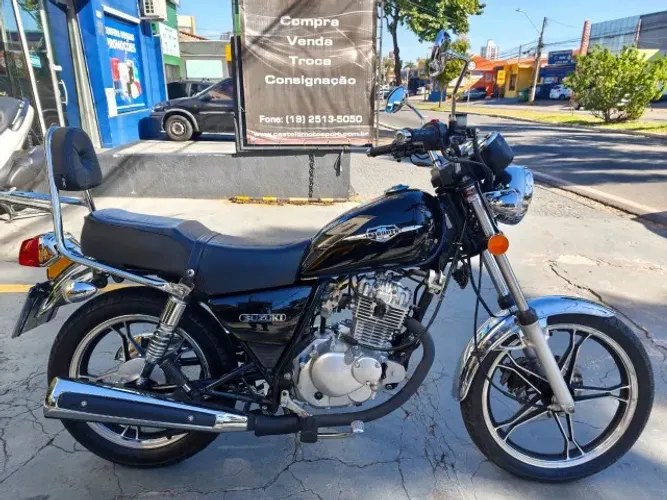 Suzuki Intruder 125 2016 apenas 1.100km