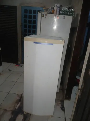 Geladeira usada funcionando tudo entrego