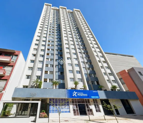 Apartamento com suíte no Bairro Centro
