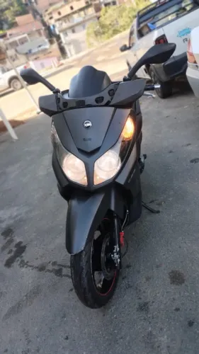 DAFRA Citycom S300i - 28.500 km - Ótimo Estado