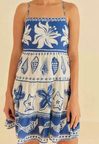 Vestido Curto Farm impecável