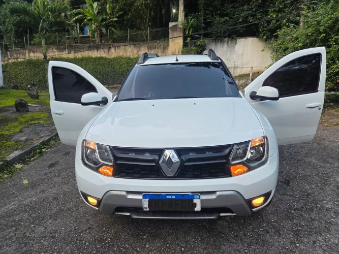 Renault Duster Dynamique 2.0 Hi-flex 16V Aut. 2016
