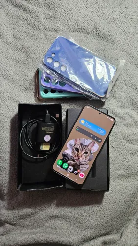 Celular Samsung S23 (aceito cartão)