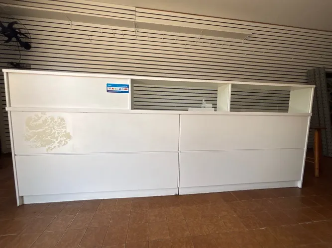 Balcão caixa grande 