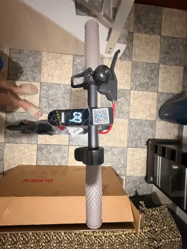 Patinete elétrico desenho