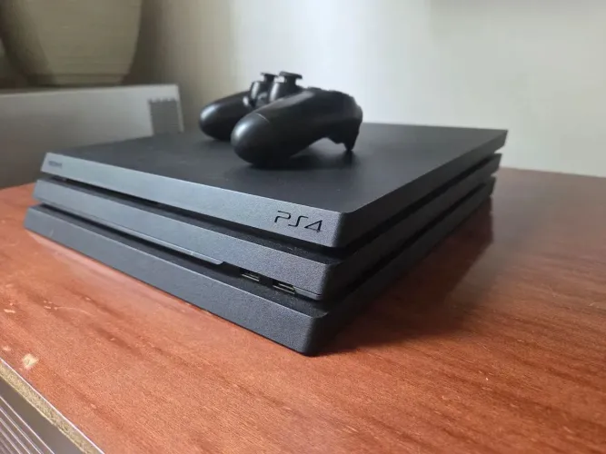 Playstation 4 Pro Memoria 1TB -  PERFEITO ESTADO (Aceito Cartão)