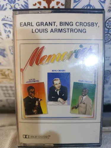 Fitas Cassete usado, clássicos, Memories "Earl Grant Bing Crosby e Louis Armstrong"