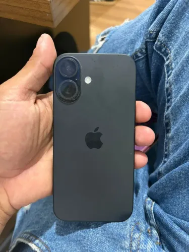 iPhone 16